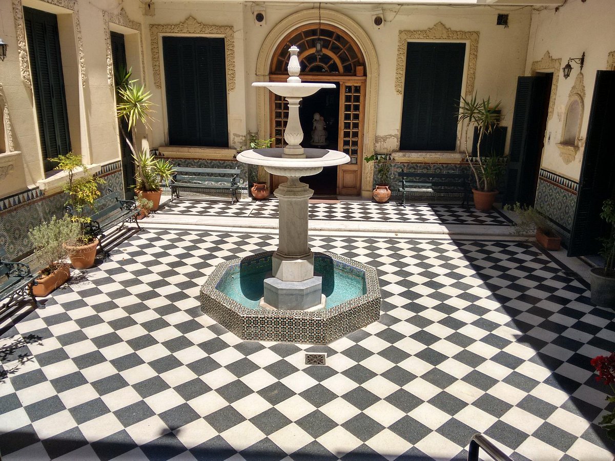 Vista de Museo de Arte Decorativo Firma y Odilo Estévez